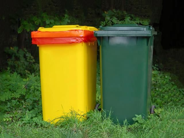 images/rubbish-removal/slider/rubbish-removal (3)-kireth-ai.jpeg